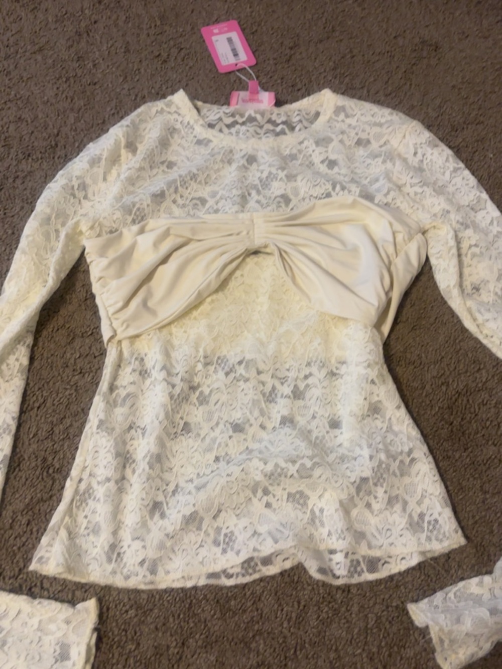 Edikted Cream Lace Twist-Front Long Sleeve Top